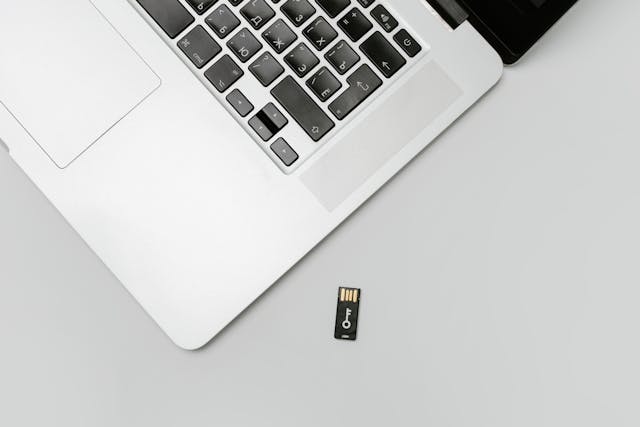 notebook usb key